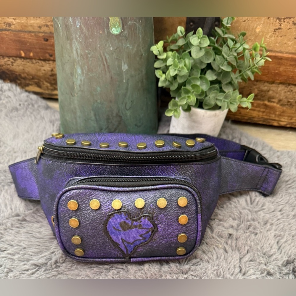 Disney Deacendants 3 Evie Mal Fanny Pack Belt Bag - Faux Leather